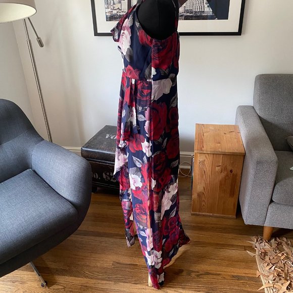 David’s Bridal Wedding Guest Dress City Triangles floral, High low, stra… - Picture 4 of 8